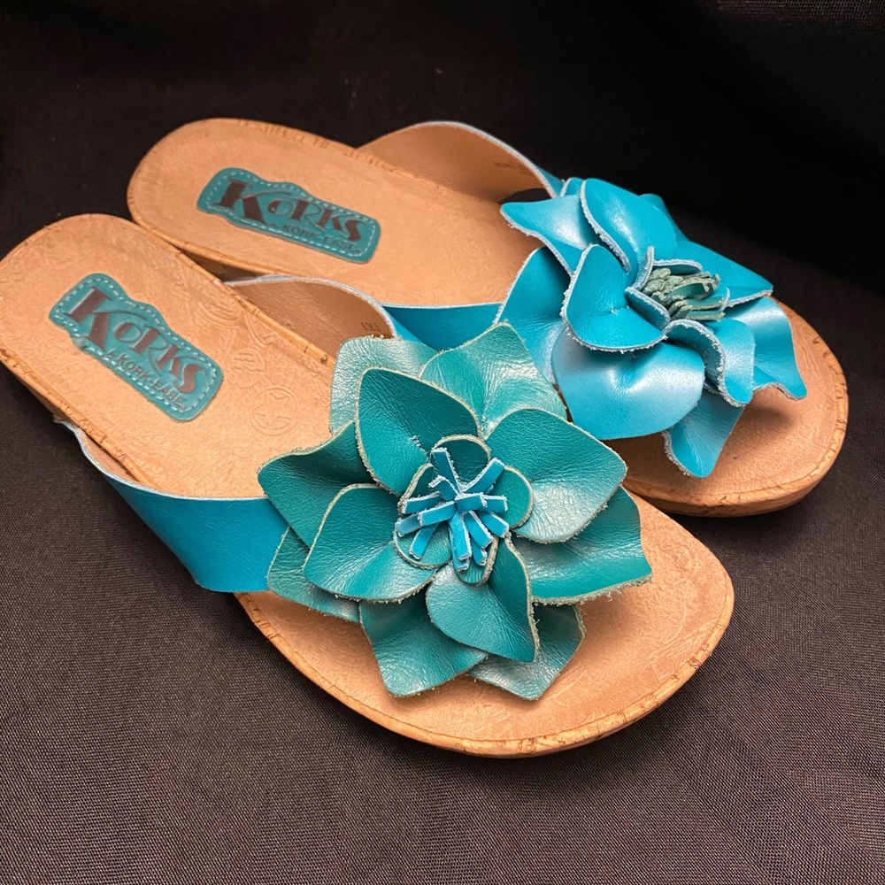 Korks Ease- Women’s Teal Flower Flats - Size:6